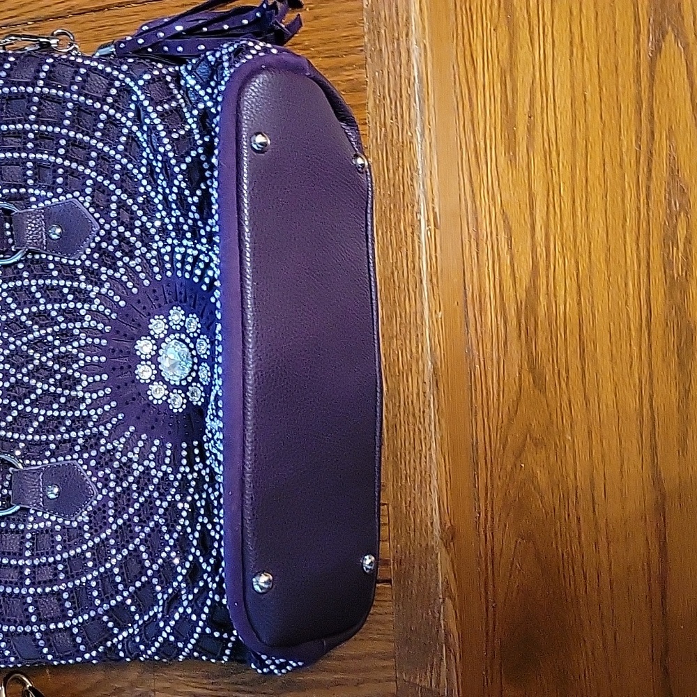 Purse - Picture 3 of 3